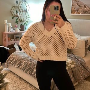 Universal thread sweater